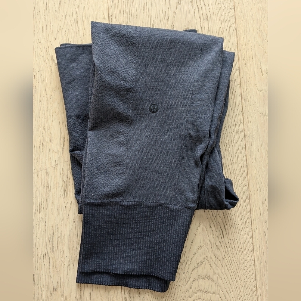 Lululemon sz M Ebb To Street Pant Dark Grey Seamless compression legging - Picture 9 of 9